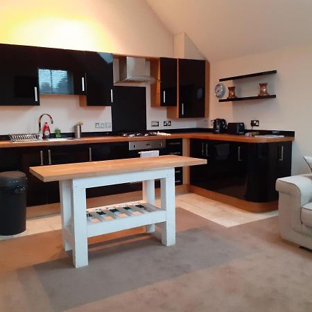 Modern 2Nd Floor 1 Bed Apartment In The Heart Of Llandudno Esterno foto